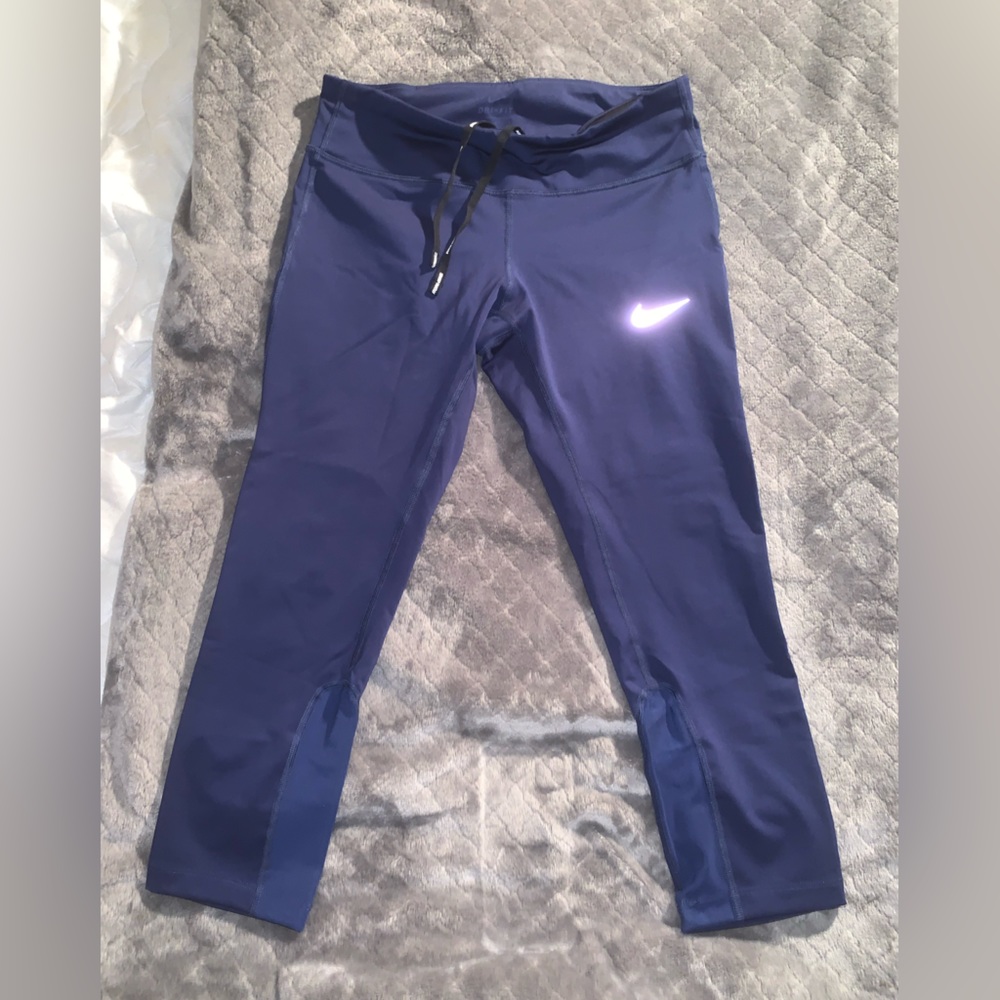 BOGO WHEN BUNDLED!! NEW Nike Running Capri Leggings